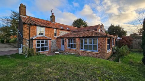 NO ONWARD CHAIN -This flint cottage with period features offers so much versatility. It has lots of potential either as a holiday home, or for first time buyer in this quiet village which still offers amenities and only 15 minutes from Cromer. Featur...