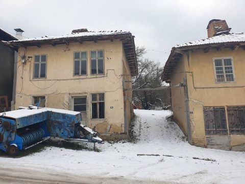 OFFER 18693 - AGENCY 'ASAVIA - LOVECH PROPERTIES' We offer an old rural house located in a yard of 555 sq.m. The first floor of the house is made of stone and the second floor is a braid. The area of the house is 44 sq.m on each floor. In addition, t...