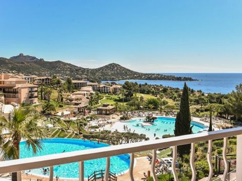 *The golf of Cap Esterel is temporarily closed.* This lovely village club is a resort in its own right, with many restaurants, bars and shops that enliven its central square, nestled in the Saint-Raphaël hills, extends over 210 hectares of nature and...