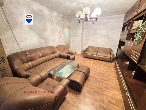 RE/MAX is pleased to present you exclusively an extremely warm, bright, cozy, fully indoor apartment with southern exposure in the Charodeyka North district. The apartment has a net living area of 40sq.m., one-room converted into a small one-bedroom ...