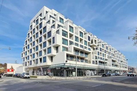 Welcome home to Tridel's luxurious and elegant Bianca condo boasting premium quality finishes throughout including a chef's kitchen with a suite of integrated Miele appliances and anchored by a stunning granite waterfall island with seating for 5, ra...