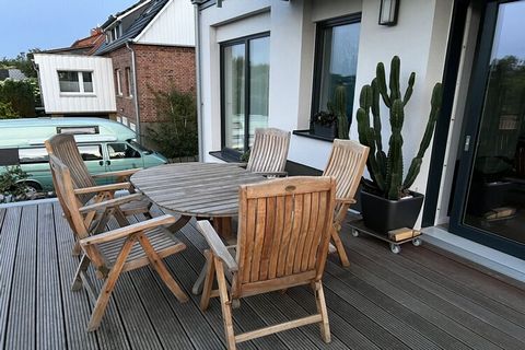 El apartamento vacacional consta de salón-cocina, 2 dormitorios dobles y un baño con ducha. El apartamento vacacional también dispone de 1 terraza. La superficie total es de aprox. 86 metros cuadrados. Teniendo en cuenta a las personas alérgicas, el ...