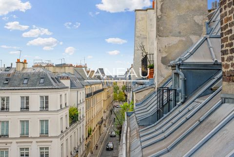 Ontdek dit prachtige appartement van 34,25 m², genesteld in het hart van Paris 6ème. Deze eenkamerwoning heeft een doordachte indeling en biedt een gezellige leefruimte die perfect past bij de charmante omgeving. Ideaal voor iedereen die op zoek is n...