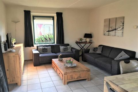 Type Zeemeeuw gelegen op vakantiepark Schoneveld is een stoer vakantiehuis met veel comfort (87m2). Rondom het huis ligt een zeer ruime geheel omheinde tuin. Breskens, gelegen aan de schilderachtige Nederlandse kust, biedt een scala aan attracties en...