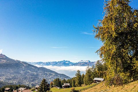 Welkom in een gezellig 3-sterrenappartement in het prachtige dorp Nendaz, midden in het hart van de vier valleien. Deze comfortabele accommodatie van 34 m² biedt slaapplaats aan maximaal 4 gasten en biedt een uitstekende ski-in/ski-out-ervaring, op s...