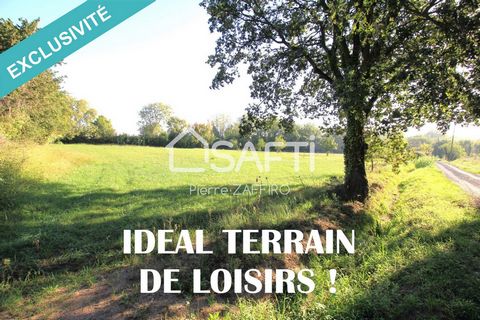 De la ville à la campagne, il n'y a qu'un pas ! Sur la commune de Thuir, idéalement placé à environ 2 minutes des commerces, je vous propose de découvrir ce magnifique terrain agricole de 3213m2 dans la zone de Super U... Le terrain dispose d'un cana...