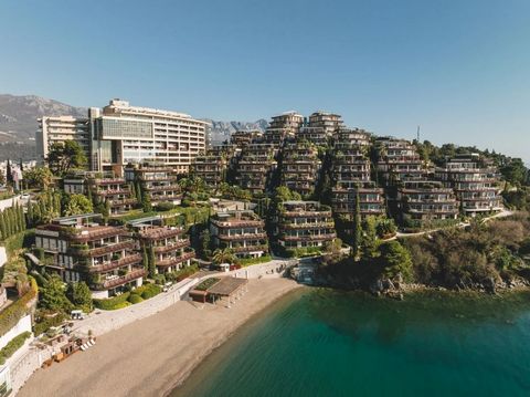 Design gemeubileerd appartement met één slaapkamer op de eerste lijn van de zee in het exclusieve DukelyGardens-complex, Budva.Het appartement bestaat uit een open woonkamer met een keuken en eethoek en een slaapkamer met een eigen badkamer. De woonk...