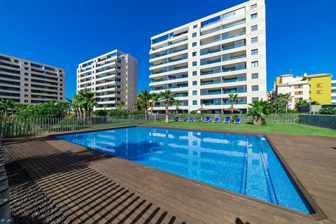 This newly built development is a coastal paradise with 252 flats on the seafront. The homes, with 2 and 3 bedrooms and 2 bathrooms, offer spacious terraces with stunning sea views. They are designed for comfort and convenience with excellent finishe...