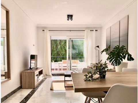 Located in Nueva Andalucía. Apartment / Penthouse in Nueva Andalucía Are you looking for a stylish penthouse in the heart of Nueva Andalucía? This stunning apartment in the sought-after Urbanization Señorio de Gonzaga is the perfect choice! Features:...