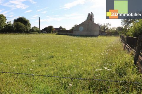 Secteur Chaussin 39120 dans village calme pas de route passante, vends beau terrain plat de 1742m² avec CU les branchements et connexions : électricité, eau, téléphone, fibre et assainissement collectif (tout à l'égout) sont en bordure de parcelle. P...