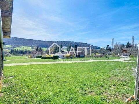 Situé dans la charmante commune de Rurey (25290), ce terrain de 657 m² offre un cadre paisible et verdoyant pour envisager la construction de votre future maison. Rurey bénéficie d'un environnement rural préservé, idéal pour les amoureux de la nature...