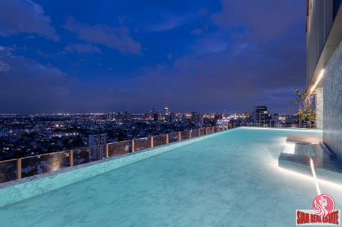 Rhythm Ekkamai Estate Exciting new condo which is a joint venture between AP and Mitsubishi Estate. With a value of more than 3,200 million baht. Last condo of this brand sold out within a month and is now renting out at 5% returns. 32-story high ris...