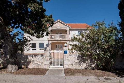 Located on the island of Brač, Apartments Mijajov Dvor offers lovely self-catering accommodation just few minutes away from beautiful beaches in the delightful town of Sumartin. The property offers free parking and WiFi, as well as BBQ facilitates av...