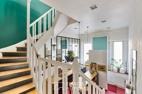 Gelegen in het dynamische en commerciële deel van de wijk Ramey, heeft dit duplex appartement met een huisgeest een oppervlakte van 66,60 m2 (64,16 m2 Carrez). Voorbij de entree onthult een gastvrije kamer van 18 m2 een warme en vriendelijk ingericht...