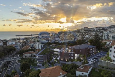 Ontdek de luxe en het comfort van de nieuwe UPTOWN LUX appartementen in het hart van de stad Funchal! Deze appartementen zijn strategisch gelegen dicht bij alle essentiële diensten en zijn de perfecte keuze voor mensen die op zoek zijn naar verfijnin...