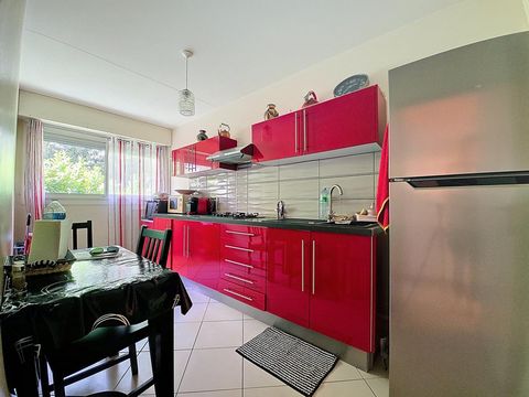 Appartement 2 chambres en bon état général de 66 m² habitables