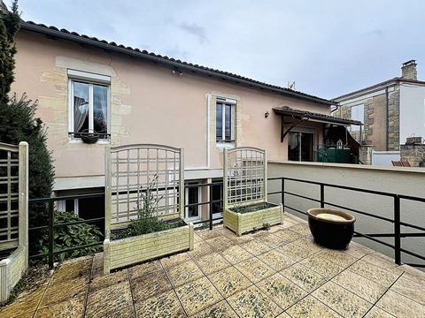 Maison de ville avec T2 indépendant – Centre de Blaye
