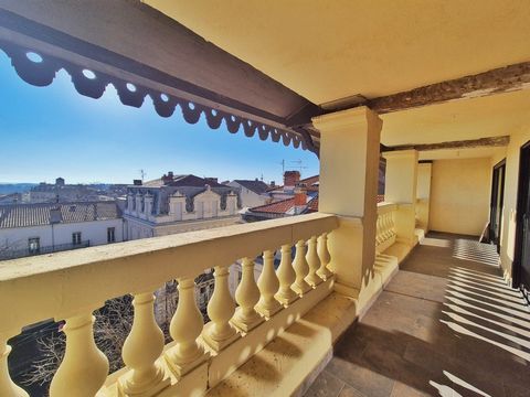 Appartement de 75 m² avecTerrasse de 20 m²  Vue Imprenable sur Ville, Campagne et Mer