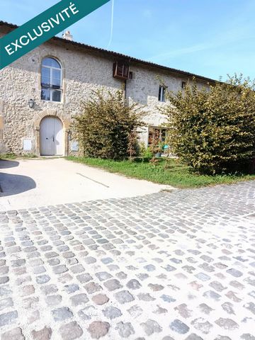 Bel Appartement rénové dans dépendances de Château