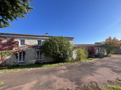 LA TREMBLADE - LONGÈRE DU XVIIIe - 500 M DES COMMERCES
