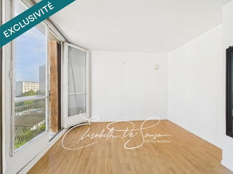 Appartement lumineux en dernier étage
