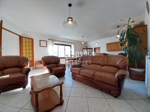Maison en pierre "rénovée" avec extérieur !