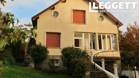 A25468JES87 - Large village house built on a basement Information about risks to which this property is exposed is available on the Géorisques website : https:// ...