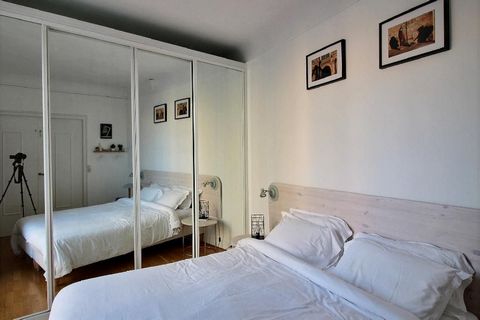 MOBILITY LEASE ONLY: In order to be eligible to rent this apartment you will need to be coming to Paris for work, a work-related mission, or as a student. This lease is not suitable for holidays or remote work. Apartment: This apartment has space and...