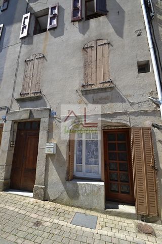 On the village of Villefort, an apartment to renovate, condominium located on the ground floor and first floor of a four-storey building. This apartment is composed on the ground floor of a living room with an open kitchen, a pantry. On the first flo...