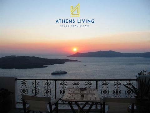 Dans le magnifique et pittoresque Ano Poli de Kyparissia, une maisonnette en pierre de 83 m² construite en 2008 est à vendre. Depuis le balcon de la maisonnette, vous pouvez voir toute la baie de Kyparissia avec le coucher de soleil idyllique ainsi q...