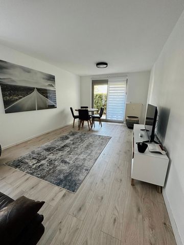 We are offering a serene apartment for rent in Schönefeld, located near Berlin. The flat has undergone a complete renovation and is furnished with new furniture. A modern kitchen with all necessary cooking utensils and a new fridge are provided. Addi...