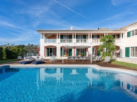 ARE YOU LOOKING FOR AN 8 BEDROOM VILLA WITH A PADDLE TENNIS COURT AT THE FOOT OF THE BEACH? Villa built in the late 80's, in a great location, with a heated pool, paddle tennis court, a vast garden with children's play area. and also an organic veget...