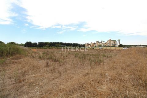 Land Close to Golf Courses and Amenities in Belek Antalya The land for sale is situated in Belek, the center of world-famous golf courses and hotels. Belek attracts thousands of tourists each year with its luxurious hotels that operate year-round. Th...