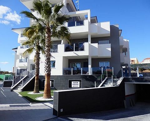 Magnificent apartment between the sea and golf! Charming apartment with 2 bedrooms and 2 bathrooms The residence is located in a quiet and safe area and is fully equipped (it has all possible amenities). In the immediate vicinity you will find for ex...