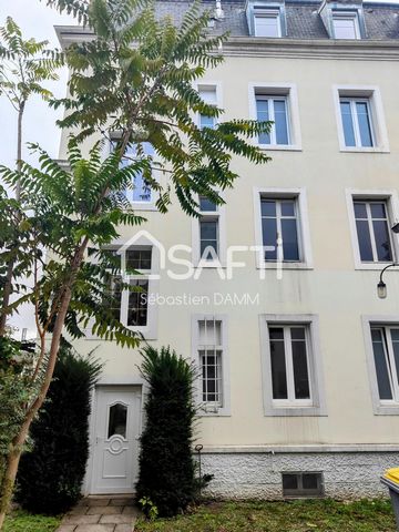 Magnifique Appartement F4 de 90 m² à Mulhouse, Bas Rebberg. Découvrez ce superbe appartement de type F4 entièrement refait à neuf, situé dans le quartier prisé du Bas Rebberg à Mulhouse. Niché dans une belle résidence haussmannienne comprenant seulem...