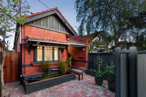 Peacefully situated in the tree-lined Banole Estate precinct yet only metres to High Street’s shops, cafes and restaurants, this classic solid brick and single level period residence’s captivating charm has been immensely enhanced by a stunning archi...