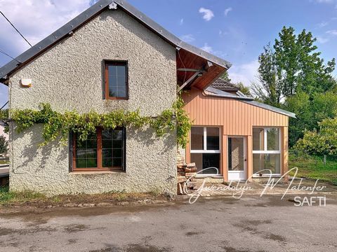 Belle maison en pierres sur terrain plat et arboré de plus de 3 000 m²