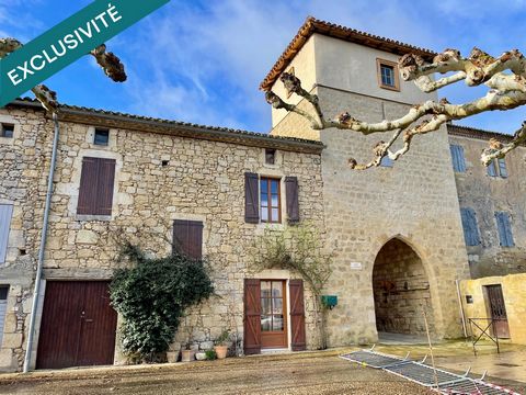 Maison en Pierre 3/4 Chambres + cour et garage