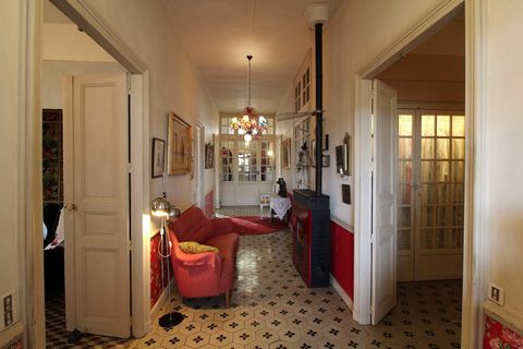 Maison Vigneronne, 4 chambres grand garage et deux terrasses