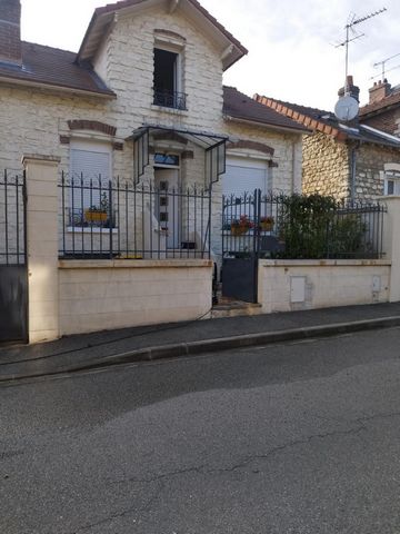Maison traditionnelle 5 pièces au coeur des Martraits.