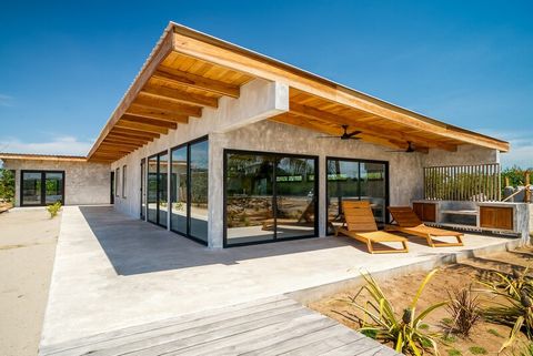 Vollständiges oder Teileigentum verfügbar - SeaBird in Placencia (derzeit in der Entwicklung und in der Lagerstätte), ist eine neue ökologisch nachhaltige Wohngemeinschaft auf dem Wasser im schönen Placencia, Belize. Die Architektur ist an den Bootsl...