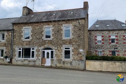 Offering someone a great opportunity, is this 2 bed, end-terrace house in need of total renovation. It is located in a small village where you will find a bakery and is around 10 minutes' drive to Corlay with further amenities. Boasting pvc doubled g...