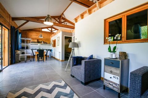Hidden away in one of the most beautiful villages in France, in Aubeterre sur Dronne, this is a 7-bedroom villa. The villa is next to the River Dronne and is ideal for family gatherings or get together with friends (up to 14 people). The villa has a ...