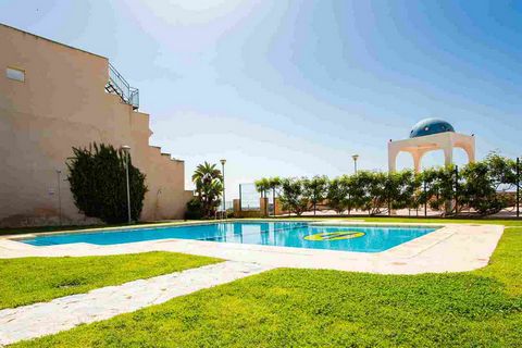 Residencial Collado Bajo is located in Águilas, a privileged setting on the Costa Cálida just 50 minutes from the new Murcia or Almería airport and 1h30 from Alicante Airport. The area is connected by highway with Cartagena, Alicante and the rest of ...