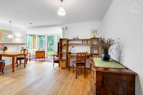 2 room apartment, 66 m² in Wörthsee/Steinebach with lake view Beautiful bright apartment in Steinebach at Wörthsee. A spacious living and kitchen area with floor-to-ceiling windows overlooking the garden, as well as a bedroom. If you are interested i...