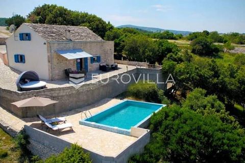 A beautiful stone house is located above the bay Lovrečina, on the island of Brač, between Postira and Pučišća. It is 1,800 meters away by road from the bay. Part of the road is macadam, but can normally be reached by luxury car. The property has a t...