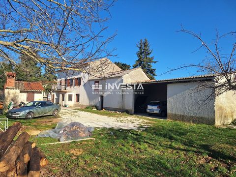 In the vicinity of Kanfanar, in a quiet hamlet, there is an old Istrian house with an auxiliary building, a barn and a spacious garden. The property is located on a plot of land with an area of 759 m2, and it consists of the main house with an area o...