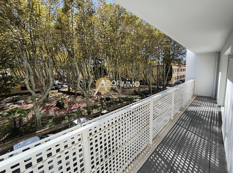 Decouvrez cet appartement moderne de 63 M2 , idealement situé dans un immeuble recent au coeur du quartier de Porte Marine à la Seyne sur mer . Alliant confort moderne et emplacement stratégique ce bien vous séduira par sa lumière naturelle et ses pr...