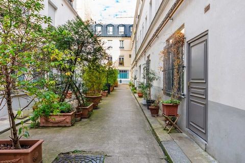 Checkmyguest vi offre questo magnifico, spazioso appartamento di 70 m² con aria condizionata, situato nel vivace quartiere La Roquette di Parigi, 11° arrondissement. Dotato di tre camere da letto splendidamente arredate, offre tutti i comfort necessa...