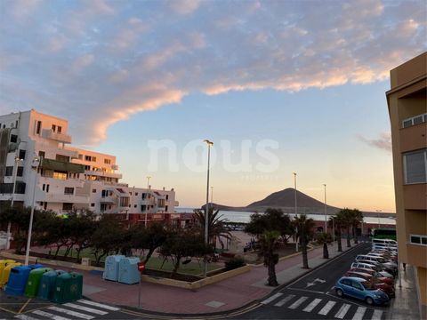 Referentie: 04195. Apartment te koop, Mirazul I, El Medano, Tenerife, 3 Slaapkamers, 105 m², 350.000 €